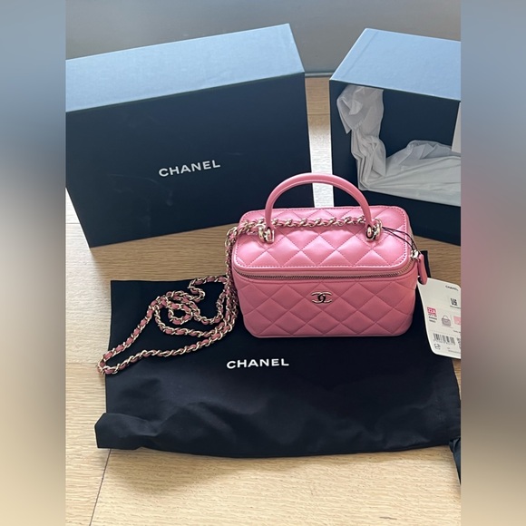 Chanel Pink Vanity Purse with Chain - Picture 2 of 7